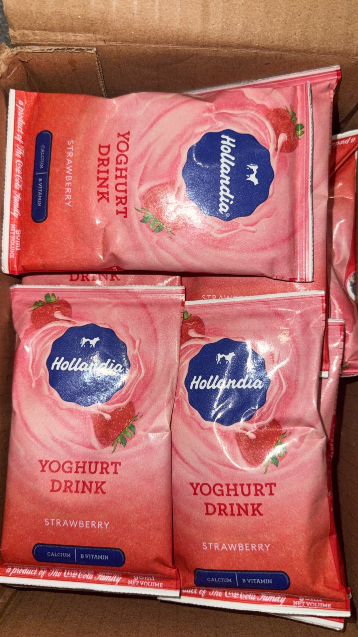 Hollandia strawberry 3 pcs