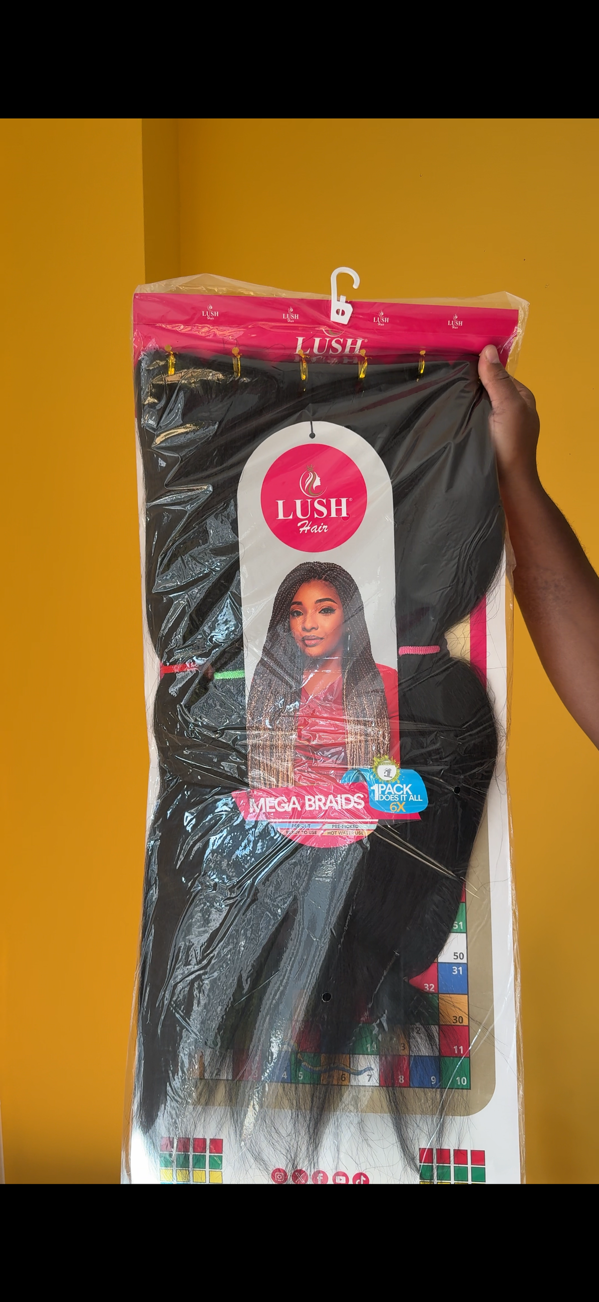 Lush hair mega braids 6X(color 1)