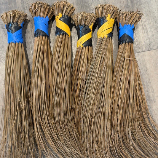 Sweeping broom (igbale)